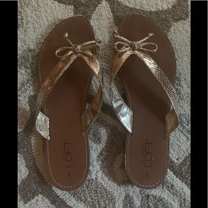 Loft Gold Bow Flip-Flops